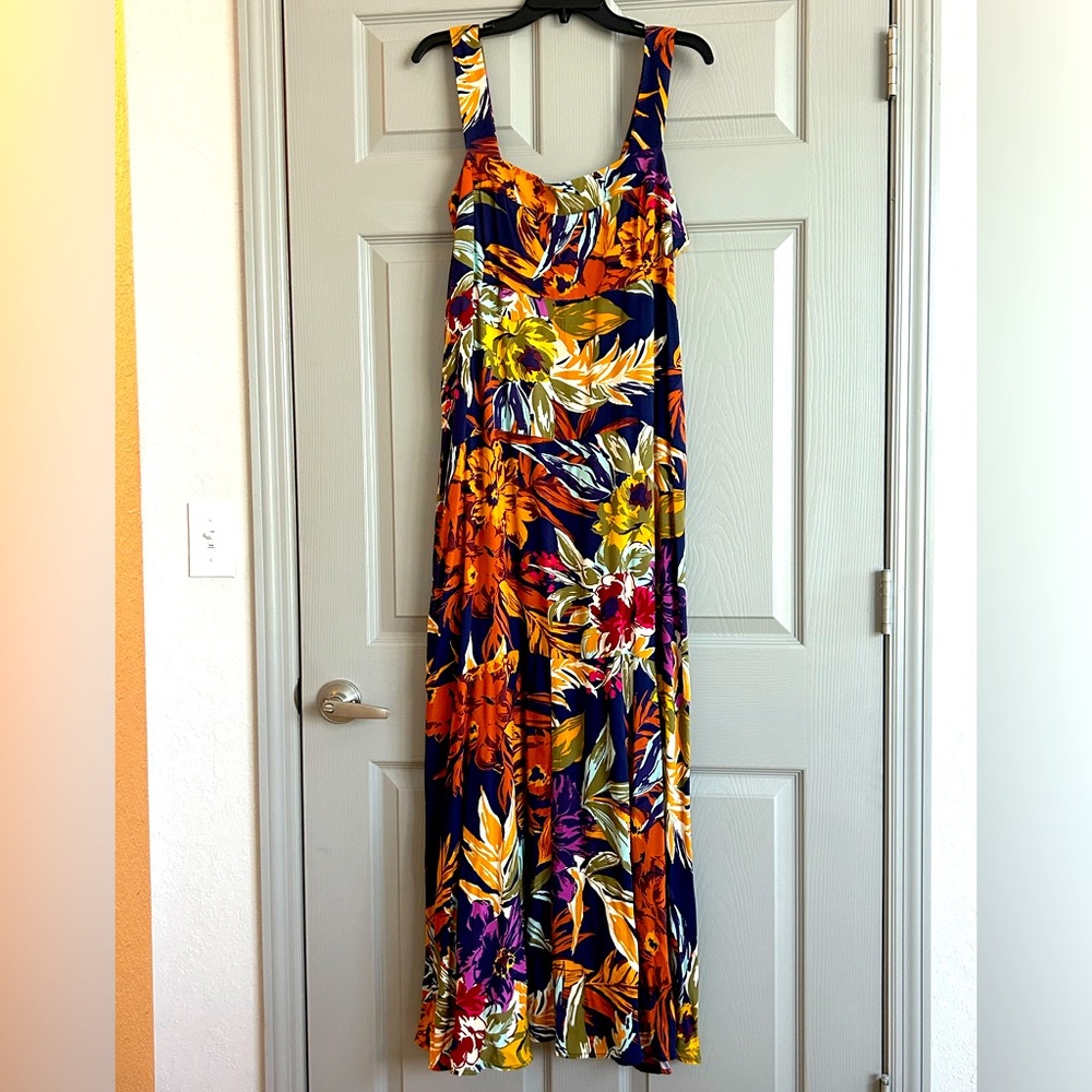Vince Camuto Sleeveless Maxi Dress in Navy Print
